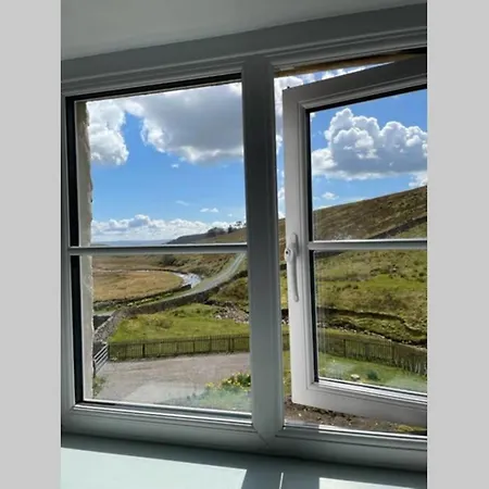 Kingsdale Head Weathercote